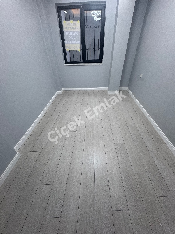 Akşemsettin Metro'ya 5 Dk 2+1 Bahçeli Sıfır Satılık Daire