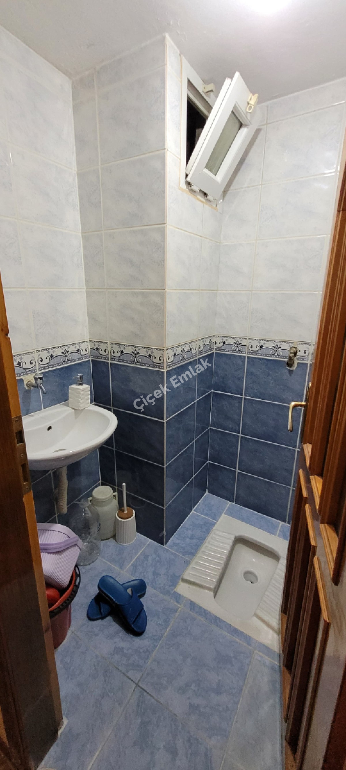 Yeşilpınar'da 90 m2 Arakat Balkonlu Satılık Daire