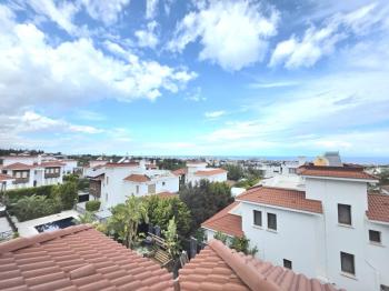 KKTC Girne Bellapais'te Muhteşem Lokasyonda Satılık 3+1 Özel Havuzlu Villa