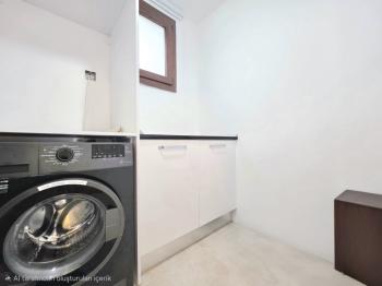 KKTC Girne Bellapais'te Muhteşem Lokasyonda Satılık 3+1 Özel Havuzlu Villa