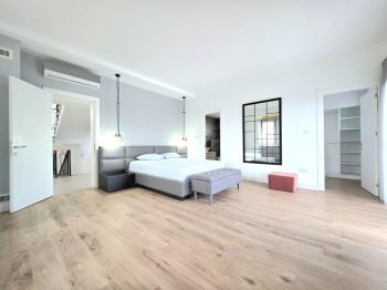 KKTC Girne Bellapais'te Muhteşem Lokasyonda Satılık 3+1 Özel Havuzlu Villa