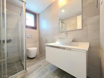 KKTC Girne Bellapais'te Muhteşem Lokasyonda Satılık 3+1 Özel Havuzlu Villa