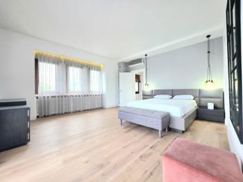 KKTC Girne Bellapais'te Muhteşem Lokasyonda Satılık 3+1 Özel Havuzlu Villa