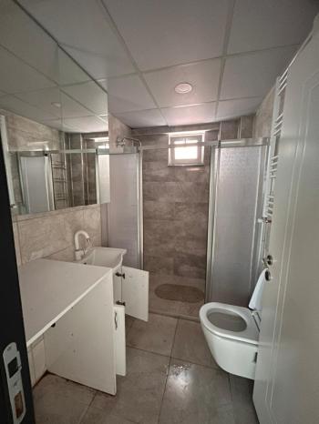 AFYON ÜÇOK EMLAKTAN KAYADİBİ MAH TEMİZ BAKIMLI 3+1 120M² KİRALIK DAİRE 
