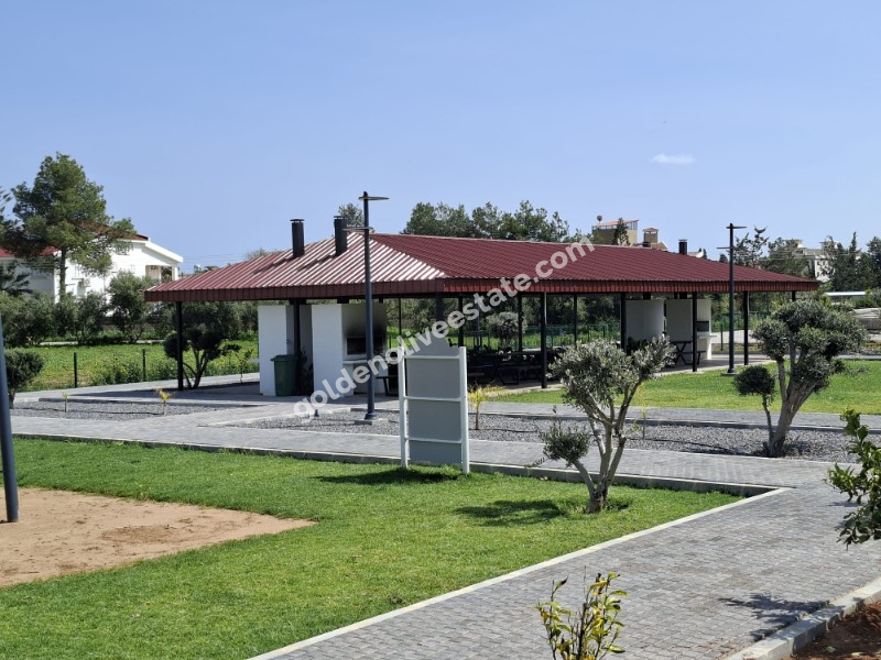 MAĞUSA YENİBOĞAZİÇİ BÖLGESİNDE KİRALIK VİLLA