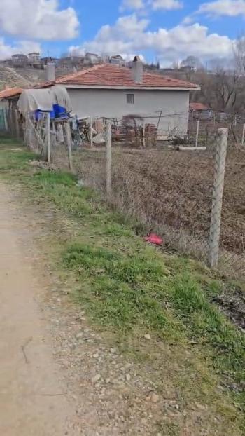Güvenay - Çorum Eski Osmancık Yolu Üzeri Satılık 4,5 Dönüm Bahçe