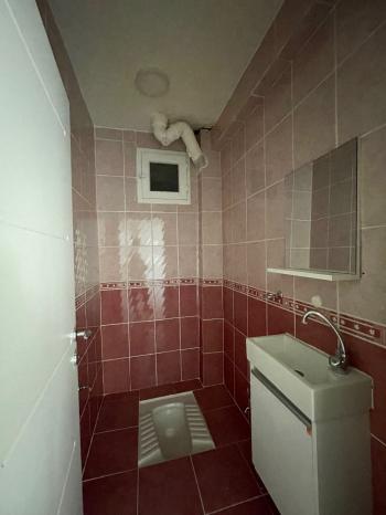Güvenay - Çorum Üçtutlar Mah. Fatih Caddesi Üzeri 3+1 Kiralık Daire 