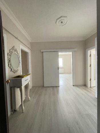 Güvenay - Çorum Üçtutlar Mah. Fatih Caddesi Üzeri 3+1 Kiralık Daire 
