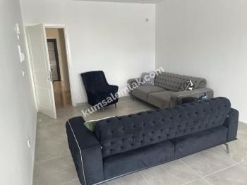 KÜÇÜK KAYMAKLI'DA SATILIK  2+1 EŞYALI DAİRE