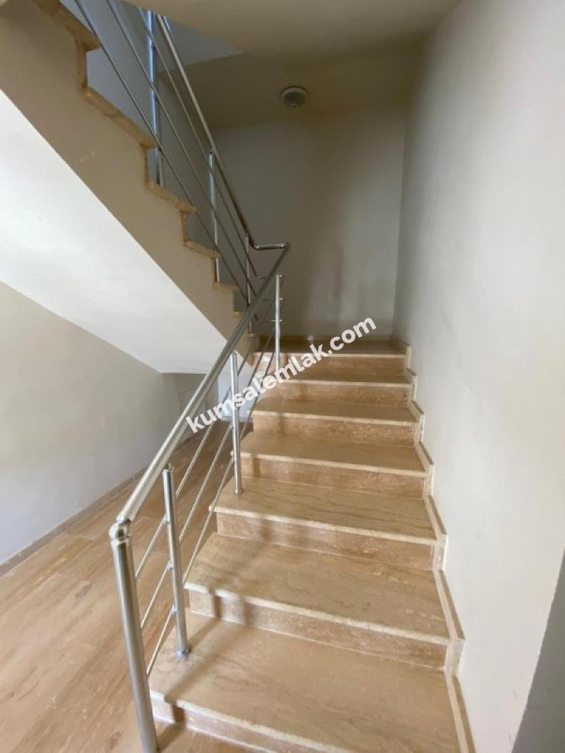 KÜÇÜK KAYMAKLI'DA SATILIK  2+1 EŞYALI DAİRE