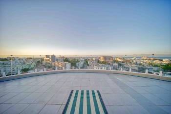 KKTC Girne Merkezde Panaromik Deniz Manzaralı Kiralık 3+1 Eşyalı Lüks Daire