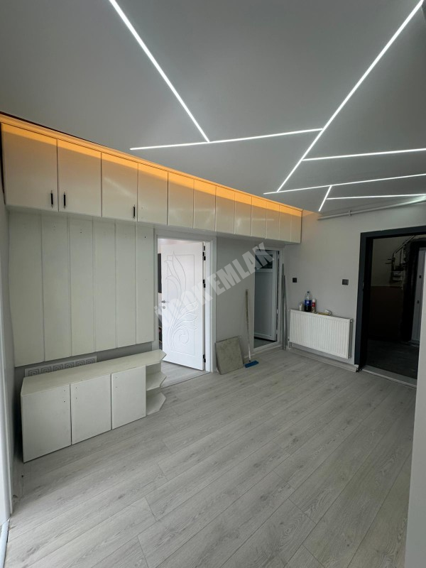 CUMHURİYET MAH 2+1 85M² TEMİZ BAKIMLI KİRALIK  DAİRE