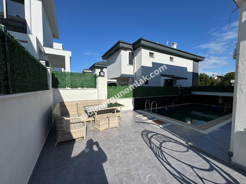 DİDİM ÇAMLIK MAHALLESİ’NDE ULTRA LÜKS MÜSTAKİL VİLLA | ÖZEL HAVUZLU | FULL EŞYALI | 3+1 AÇIK MUTFAK | 175 m² NET | GENİŞ VERANDALI | 3 CEPHELİ (GÜNEY-BATI-KUZEY) | DENİZE YÜRÜME MESAFESİNDE | TAM BAĞIMSIZ MÜSTAKİL GİRİŞLİ 