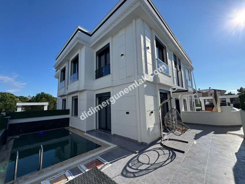 DİDİM ÇAMLIK MAHALLESİ’NDE ULTRA LÜKS MÜSTAKİL VİLLA | ÖZEL HAVUZLU | FULL EŞYALI | 3+1 AÇIK MUTFAK | 175 m² NET | GENİŞ VERANDALI | 3 CEPHELİ (GÜNEY-BATI-KUZEY) | DENİZE YÜRÜME MESAFESİNDE | TAM BAĞIMSIZ MÜSTAKİL GİRİŞLİ 