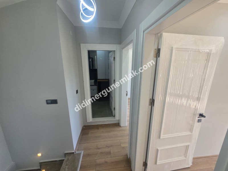 DİDİM HİSAR MAHALLESİ’NDE SIFIR BİTİŞİK NİZAM 3+1 | AMERİKAN MUTFAK | 3 KATLI | GENİŞ TERASLI | EBEVEYN BANYOLU | BALKONLU | MODERN MİMARİ VİLLA 