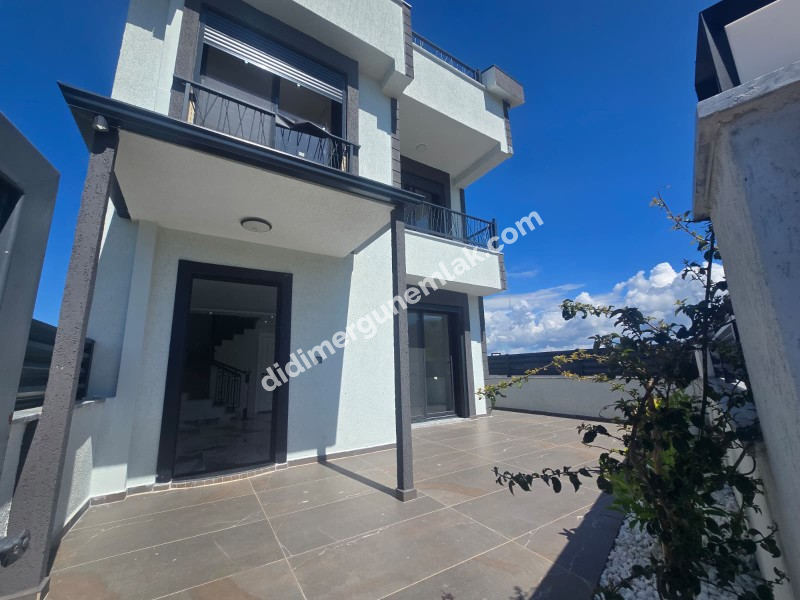 DİDİM HİSAR MAHALLESİ’NDE SIFIR BİTİŞİK NİZAM 3+1 | AMERİKAN MUTFAK | 3 KATLI | GENİŞ TERASLI | EBEVEYN BANYOLU | BALKONLU | MODERN MİMARİ VİLLA 