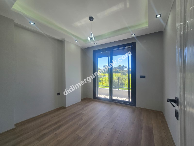 DİDİM HİSAR MAHALLESİ’NDE SIFIR BİTİŞİK NİZAM 3+1 | AMERİKAN MUTFAK | 3 KATLI | GENİŞ TERASLI | EBEVEYN BANYOLU | BALKONLU | MODERN MİMARİ VİLLA 