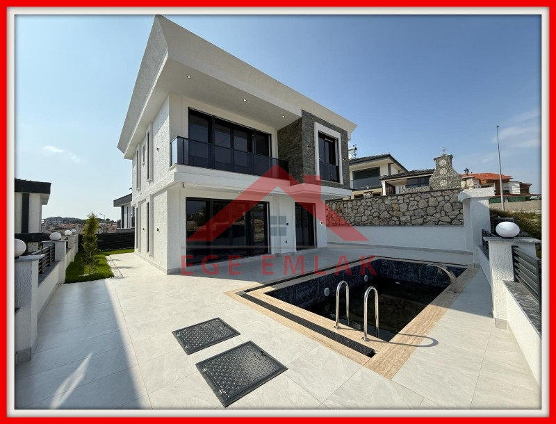 Didim Altınkumda Denize 500 Metre Mesafede Satılık Villa