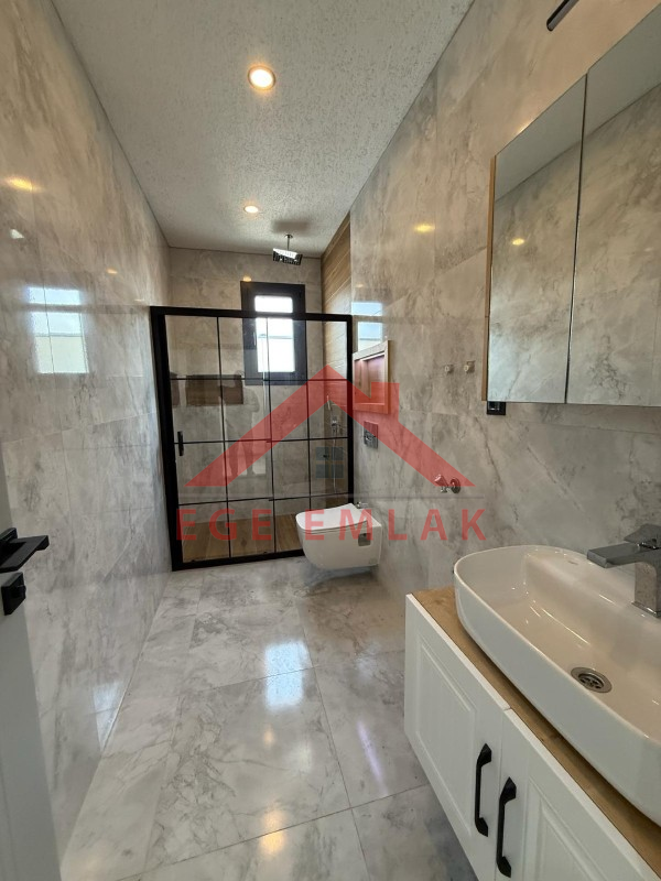 Didim Altınkumda Denize 500 Metre Mesafede Satılık Villa