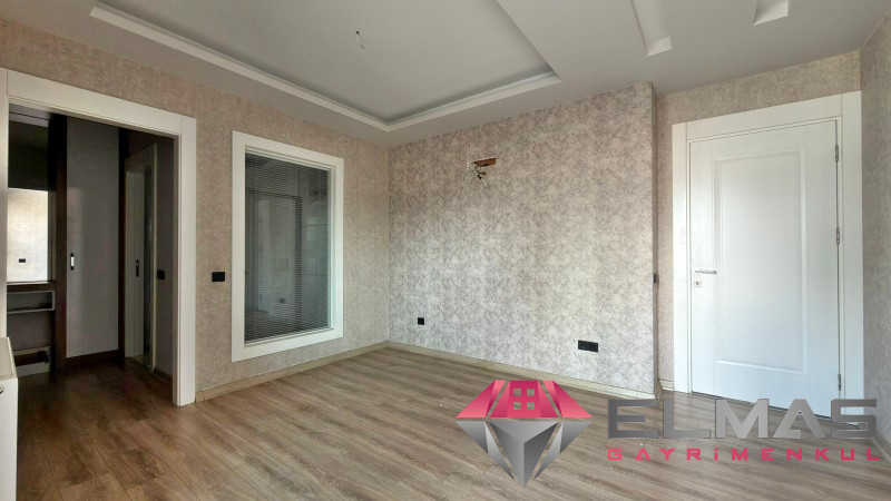 Elmas'tan Batıkent'te Havuzlu 3 Banyolu Yeni Nesil 4+1