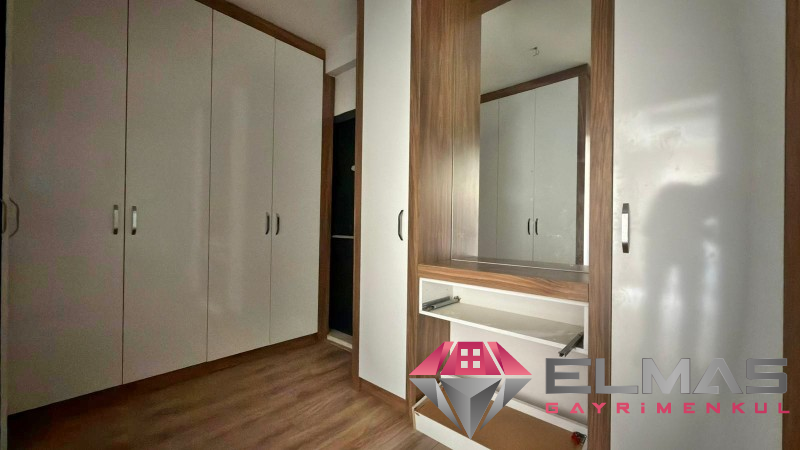 Elmas'tan Batıkent'te Havuzlu 3 Banyolu Yeni Nesil 4+1