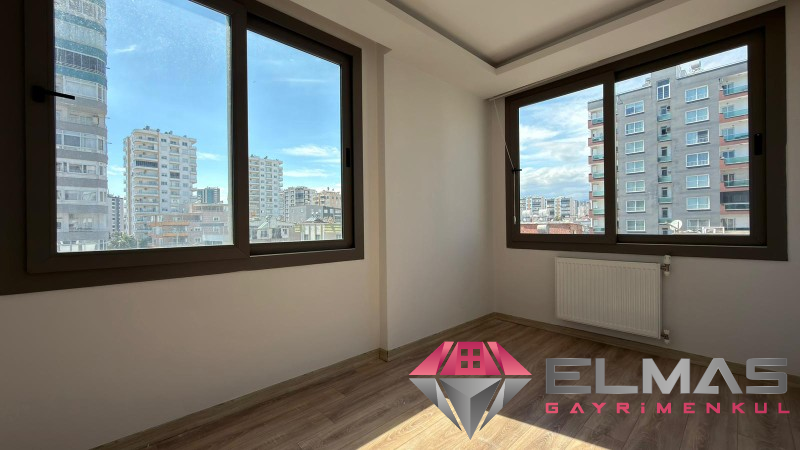 Elmas'tan Batıkent'te Havuzlu 3 Banyolu Yeni Nesil 4+1