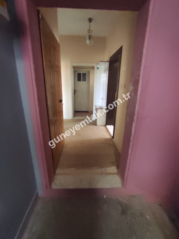 HÜRRİYET MAHALLESİNDE SATILIK 2+1 FIRSAT DAİRE