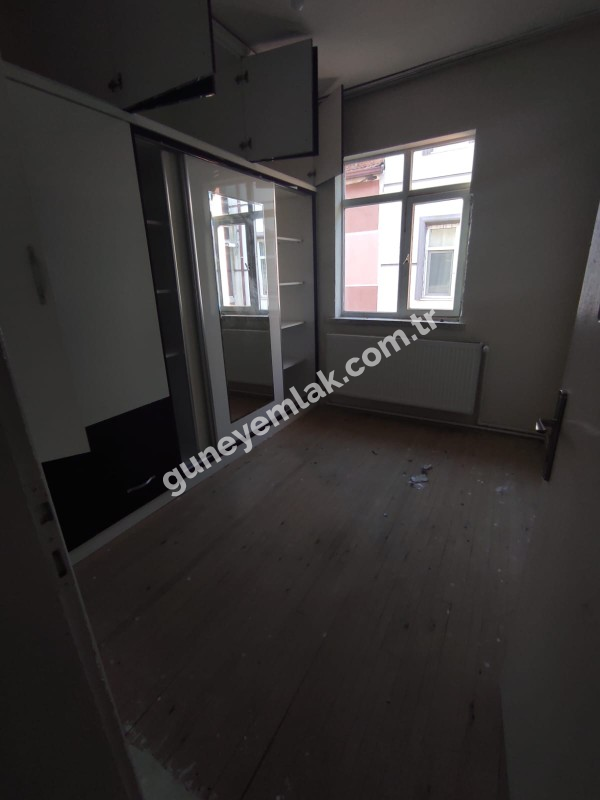 HÜRRİYET MAHALLESİNDE SATILIK 2+1 FIRSAT DAİRE