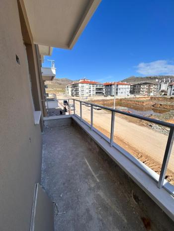 AFYON ÜÇOK EMLAKTAN KANLICA MAH SATILIK SIFIR 3+1 LÜX FIRSAT DAİRELER