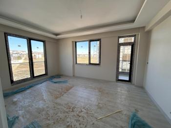 AFYON ÜÇOK EMLAKTAN ALİ İHSAN PAŞA MAH SATILIK ASANSÖRLÜ SIFIR LÜX 3+1 DAİRE