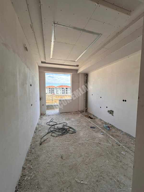 AFYON ÜÇOK EMLAKTAN KANLICA MAH SATILIK SIFIR 3+1 LÜX FIRSAT DAİRELER