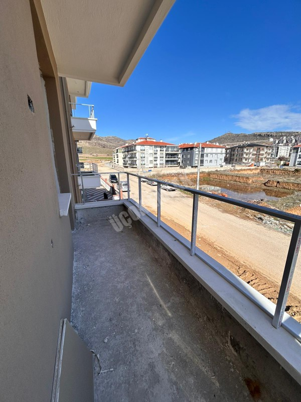 AFYON ÜÇOK EMLAKTAN KANLICA MAH SATILIK SIFIR 3+1 LÜX FIRSAT DAİRELER