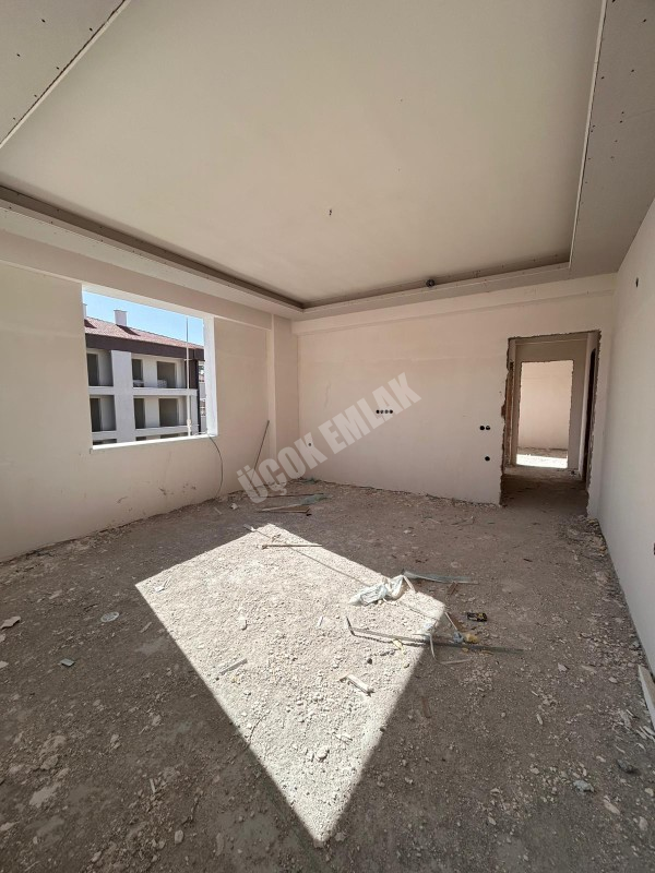 AFYON ÜÇOK EMLAKTAN KANLICA MAH SATILIK SIFIR 3+1 LÜX FIRSAT DAİRELER