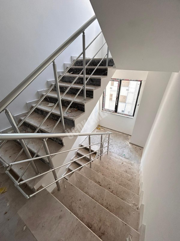 AFYON ÜÇOK EMLAKTAN ALİ İHSAN PAŞA MAH SATILIK ASANSÖRLÜ SIFIR LÜX 3+1 DAİRE