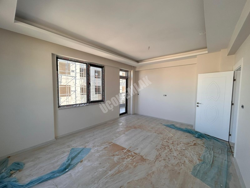 AFYON ÜÇOK EMLAKTAN ALİ İHSAN PAŞA MAH SATILIK ASANSÖRLÜ SIFIR LÜX 3+1 DAİRE