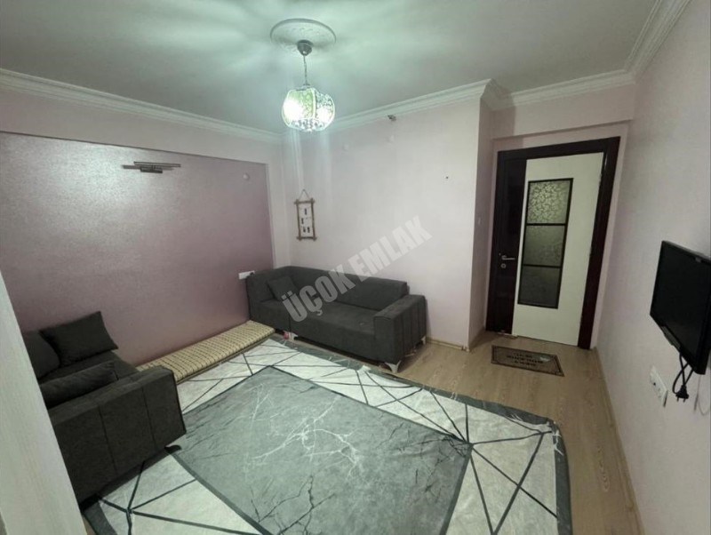 AFYON ÜÇOK EMLAKTAN KANLICA MAH TEMİZ BAKIMLI 2+1 85M² SATILIK DAİRE 