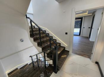 DİDİM EFELER MAHALLESİ’NDE 4+1 ULTRA LÜKS | HAVUZLU | ÖZEL OTOPARKLI | EBEVEYN BANYOLU | GÜNEŞ ALAN TERASI DENİZ MANZARALI SATILIK MÜSTAKİL VİLLA