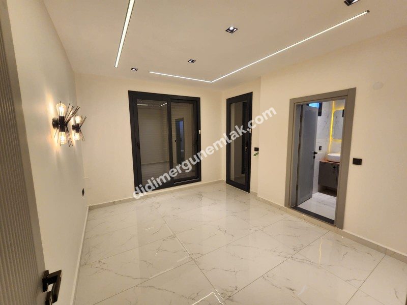DİDİM EFELER MAHALLESİ’NDE TAM MÜSTAKİL ULTRA LÜKS 3+1 | ÖZEL HAVUZLU | OTOPARKLI | MÜSTAKİL GİRİŞ | 3 BANYOLU | EBEVEYN BANYOLU | OTOMATİK PANJURLU | GÜNEY-BATI CEPHE SATILIK VİLLA