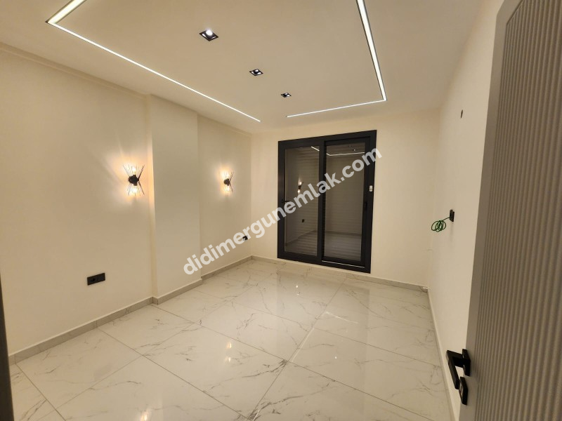DİDİM EFELER MAHALLESİ’NDE TAM MÜSTAKİL ULTRA LÜKS 3+1 | ÖZEL HAVUZLU | OTOPARKLI | MÜSTAKİL GİRİŞ | 3 BANYOLU | EBEVEYN BANYOLU | OTOMATİK PANJURLU | GÜNEY-BATI CEPHE SATILIK VİLLA