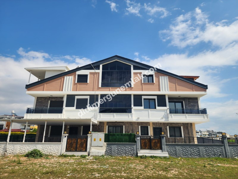 DİDİM EFELER MAHALLESİ’NDE CADDE CEPHELİ 3+1 HAVUZLU | EBEVEYN BANYOLU | VERANDALI & TERASLI | OTOMATİK PANJURLU | SATILIK MÜSTAKİL VİLLA 