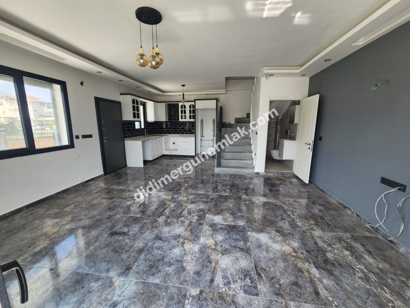 DİDİM EFELER MAHALLESİ’NDE CADDE CEPHELİ 3+1 HAVUZLU | EBEVEYN BANYOLU | VERANDALI & TERASLI | OTOMATİK PANJURLU | SATILIK MÜSTAKİL VİLLA 