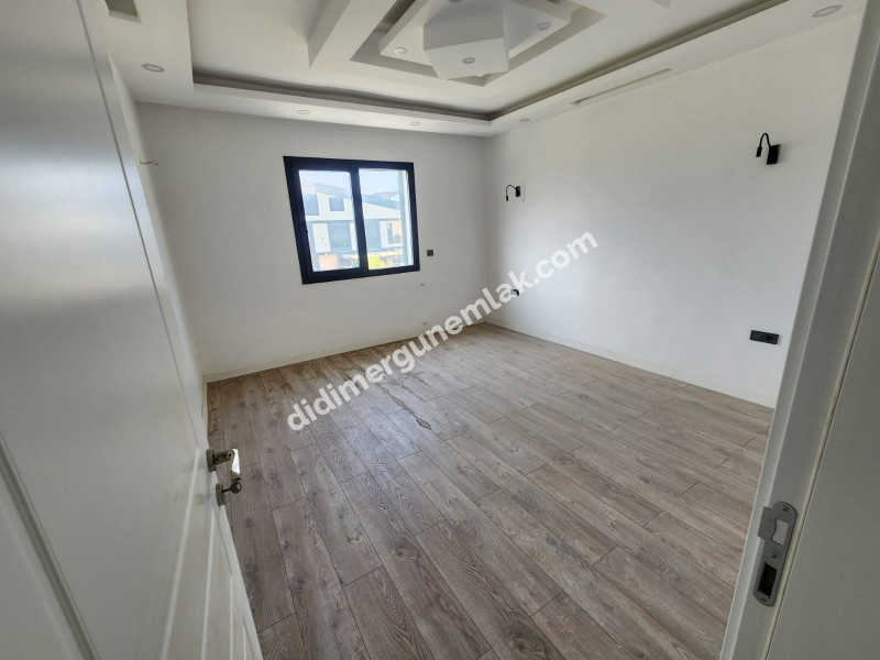 DİDİM EFELER MAHALLESİ’NDE CADDE CEPHELİ 3+1 HAVUZLU | EBEVEYN BANYOLU | VERANDALI & TERASLI | OTOMATİK PANJURLU | SATILIK MÜSTAKİL VİLLA 