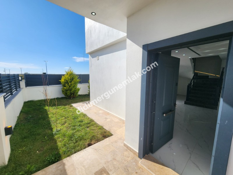 DİDİM EFELER MAHALLESİ’NDE 4+1 ULTRA LÜKS | HAVUZLU | ÖZEL OTOPARKLI | EBEVEYN BANYOLU | GÜNEŞ ALAN TERASI DENİZ MANZARALI SATILIK MÜSTAKİL VİLLA