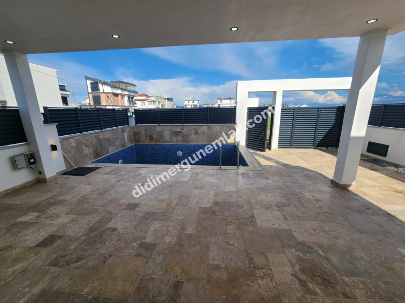 DİDİM EFELER MAHALLESİ’NDE 4+1 ULTRA LÜKS | HAVUZLU | ÖZEL OTOPARKLI | EBEVEYN BANYOLU | GÜNEŞ ALAN TERASI DENİZ MANZARALI SATILIK MÜSTAKİL VİLLA