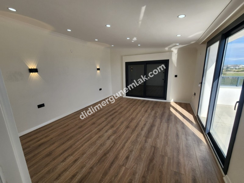 DİDİM EFELER MAHALLESİ’NDE 4+1 ULTRA LÜKS | HAVUZLU | ÖZEL OTOPARKLI | EBEVEYN BANYOLU | GÜNEŞ ALAN TERASI DENİZ MANZARALI SATILIK MÜSTAKİL VİLLA