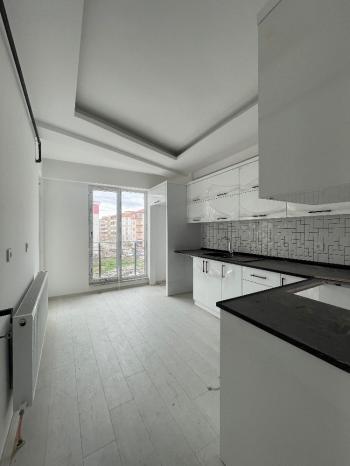 GÜVENAY - ÇORUM ULUKVAK İKİZLER BENZİNLİĞİ ARKASI ARA KAT SATILIK DAİRE