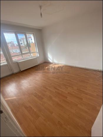 GÜVENAY - ÇORUM YAVRUTURNA MAH. DİYALİZ MERKEZİ CİVARI 3+1 SATILIK DAİRE