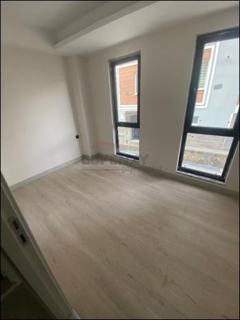 GÜVENAY - ÇORUM ULUKAVAK MAH. UBEYDİ GAZİ OKULU KARŞISI 2+1 SATILIK DAİRE