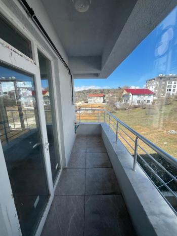 ÜNİVERSİTE BÖLGESİNDE SATILIK 2+0 DAİRE