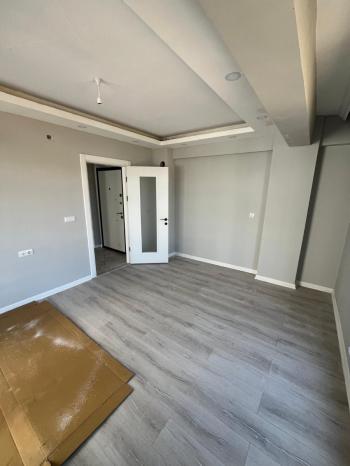 ÜNİVERSİTE BÖLGESİNDE SATILIK 2+0 DAİRE